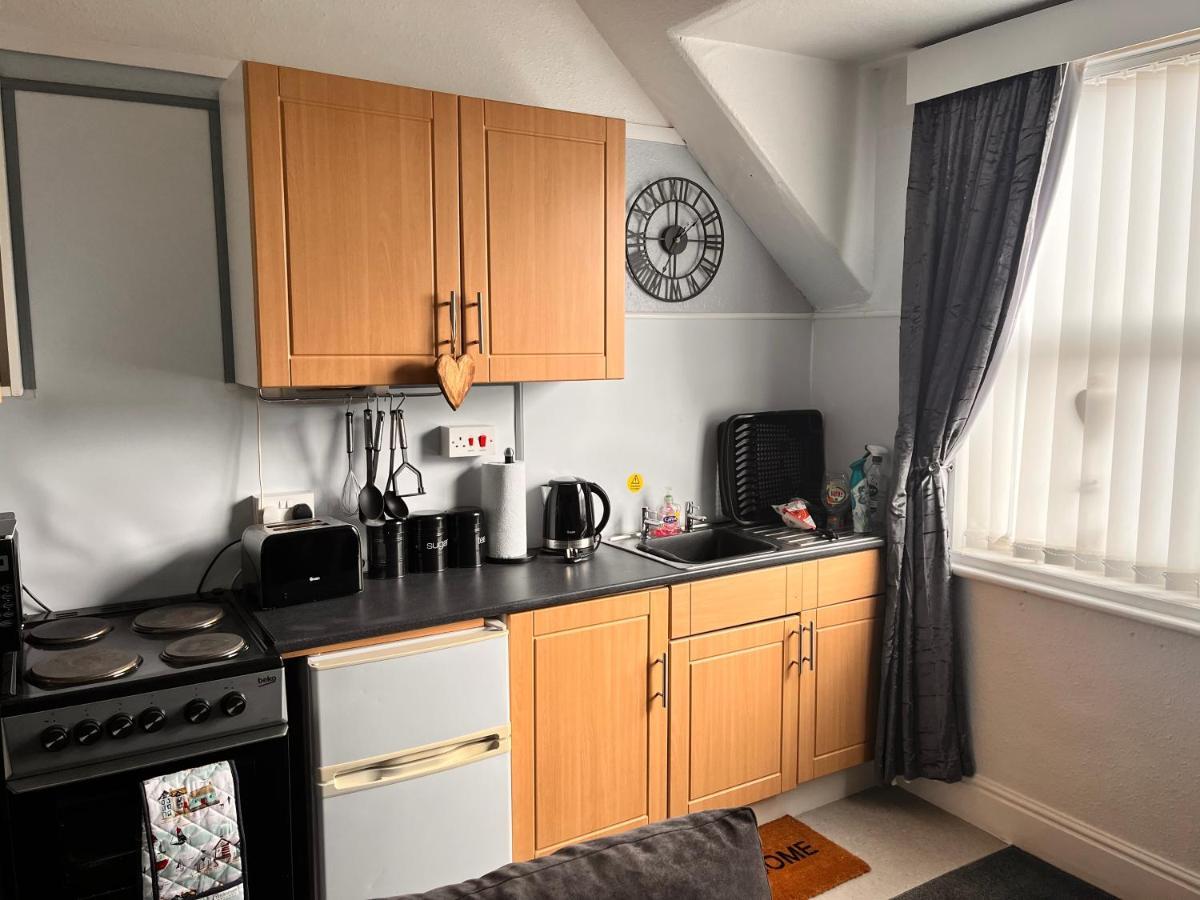 Chomley Holiday Flats Скарбъро Екстериор снимка